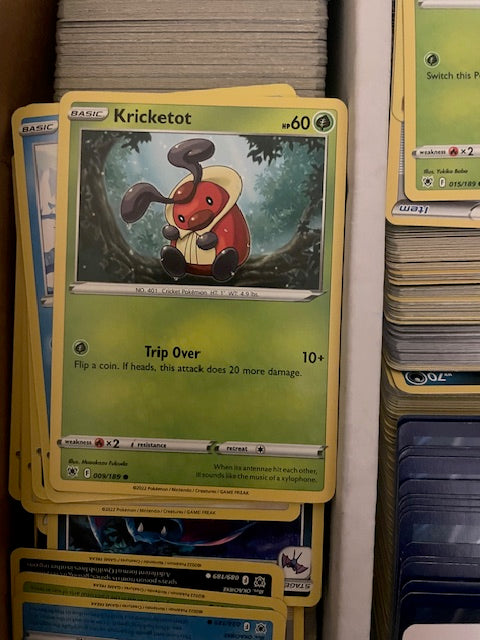 50 Random Pokémon Cards