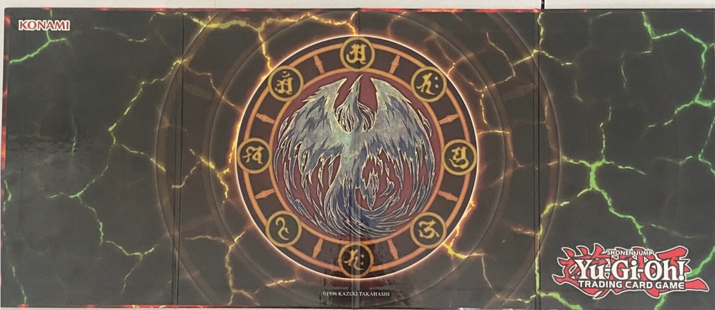 Deluxe Duelist Playmat - Legendary Edition