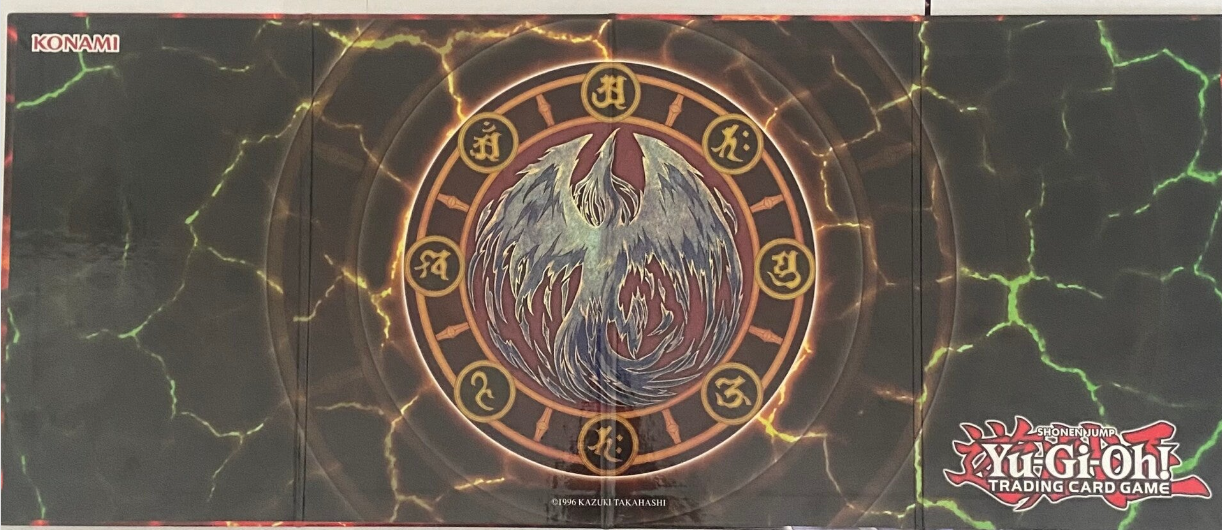 Deluxe Duelist Playmat - Legendary Edition